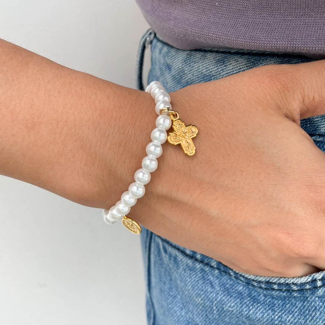 Pearl Bracelet with Four Faith Medals