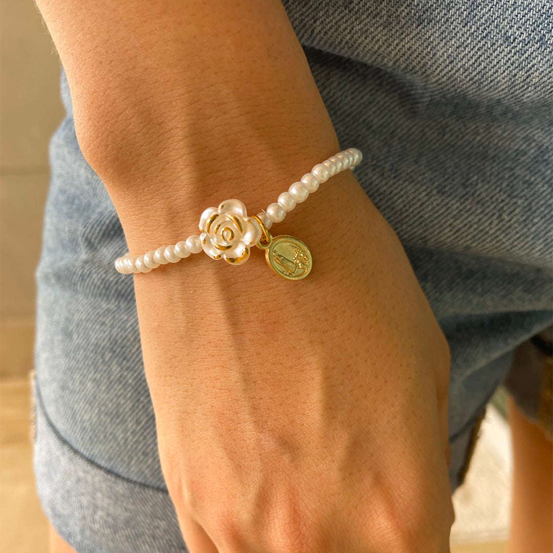 Elastic Pearl Bracelet with Rose and Virgin Medal