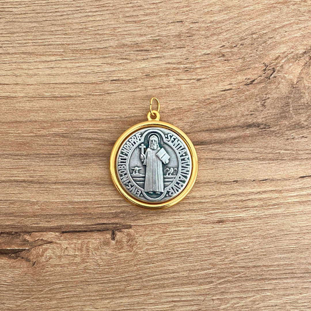 Italian Medallion of Saint Benedict Bicolor 0.9"