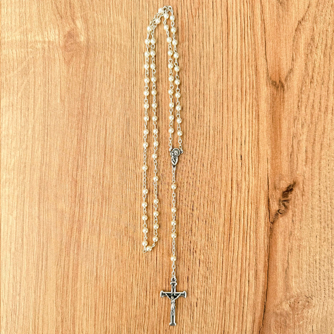 Italian Glass Pearl Rosary with Zamak Chain – 15.4 inches (39 cm)