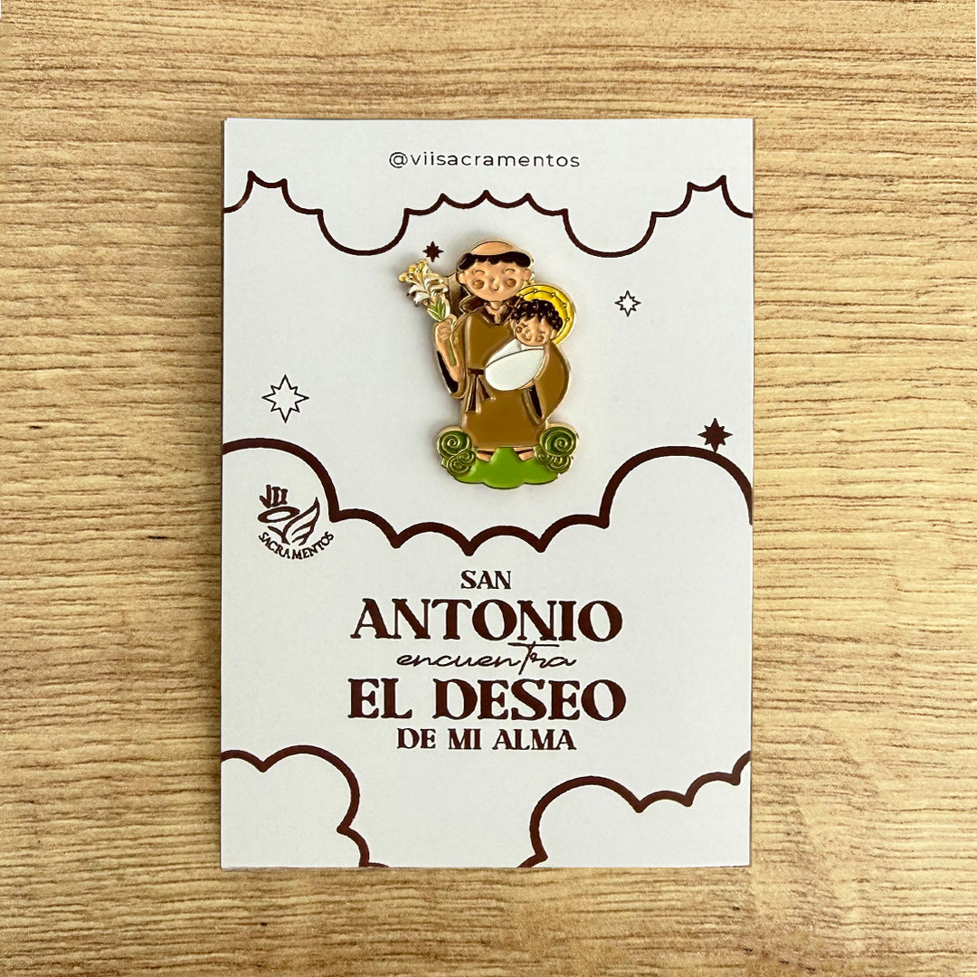Saint Anthony enamel pin San Antonio Catholic devotional pin kawaii style VII Sacramentos handmade resin coated 3.2 cm religious jewelry