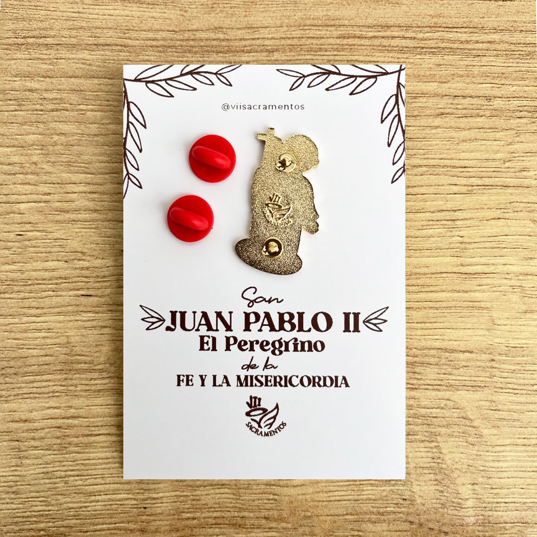 Pope John Paul II enamel pin Papa Juan Pablo II Catholic saint pin kawaii style VII Sacramentos handmade resin coated 3.2 cm devotional jewelry