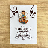 Archangel Michael enamel pin San Miguel Arcángel Catholic protection pin kawaii style VII Sacramentos handmade resin coated 3.3 cm devotional jewelry