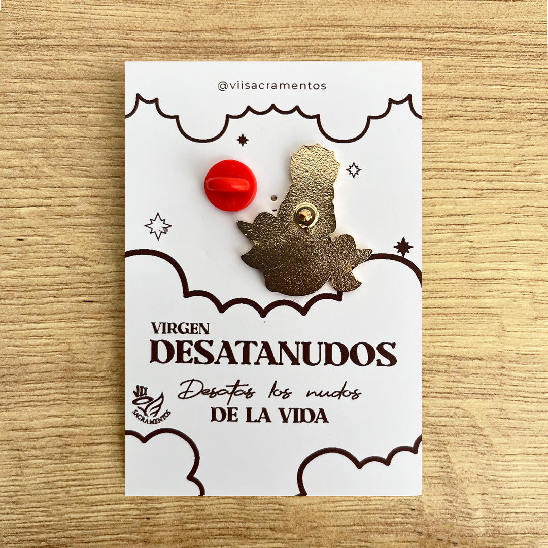 Our Lady Undoer of Knots enamel pin kawaii style Virgen Desatanudos Catholic pin handmade resin coated 3.3 cm devotional jewelry